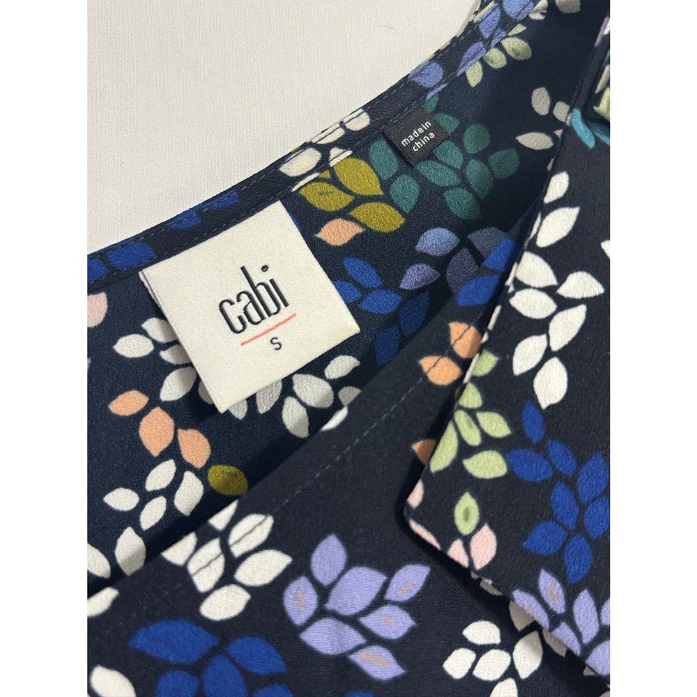 Cabi Cinco Floral Shift Dress S EUC Blue Multicolor V-Neck Coquette Cottagecore - Picture 4 of 10